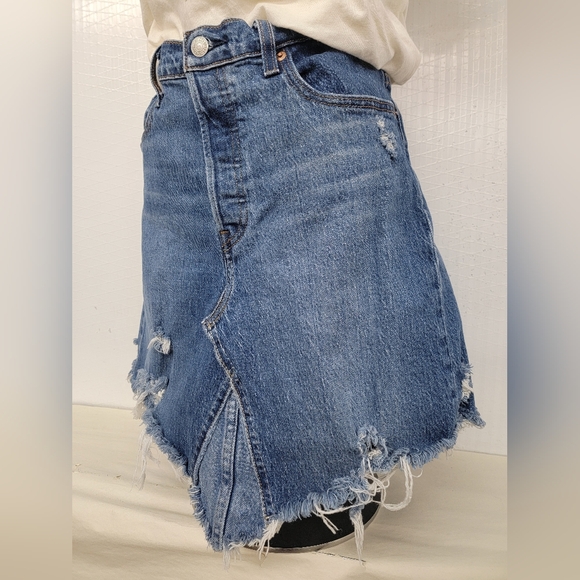 Levi's Big E 501 Jean Skirt Upcycled - Picture 6 of 12